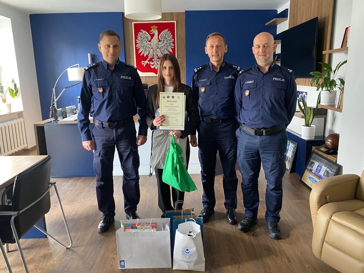 Sukces uczennicy z regionu tarnowskiego w ogólnopolskim konkursie policyjnym