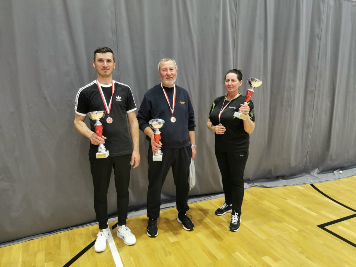 Turniej tenisa stołowego w Dębnie – Cztery Pory Roku