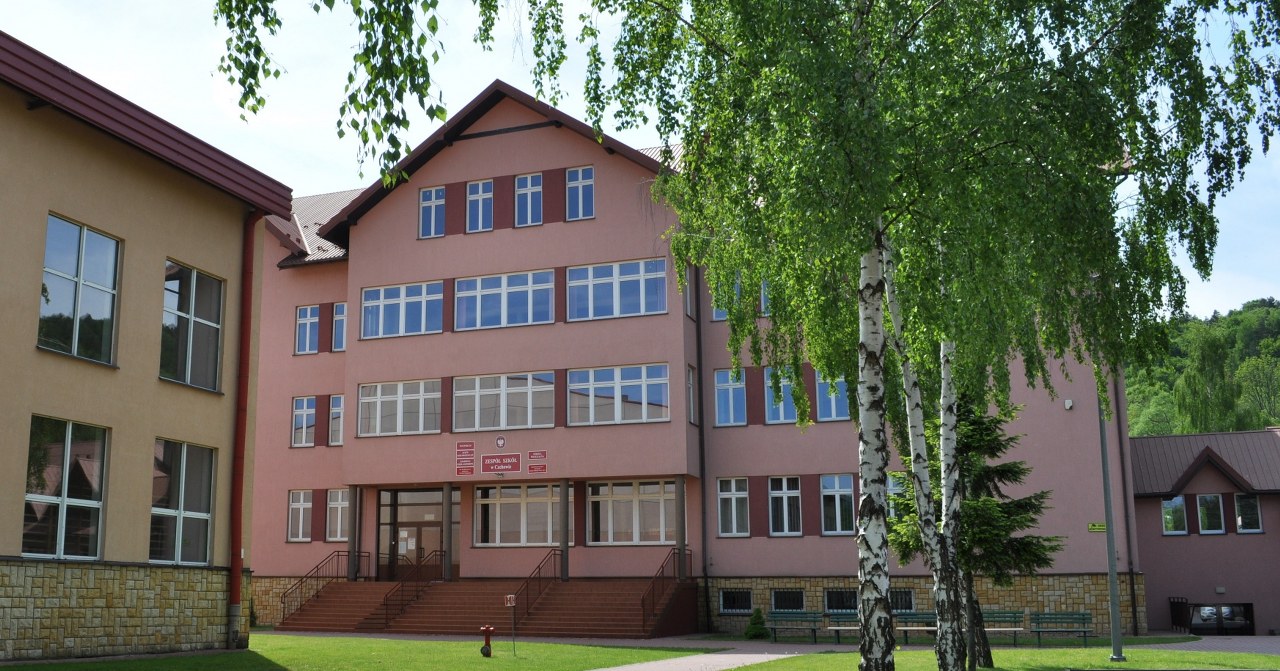 ZESPÓŁ SZKÓŁ W CZCHOWIE