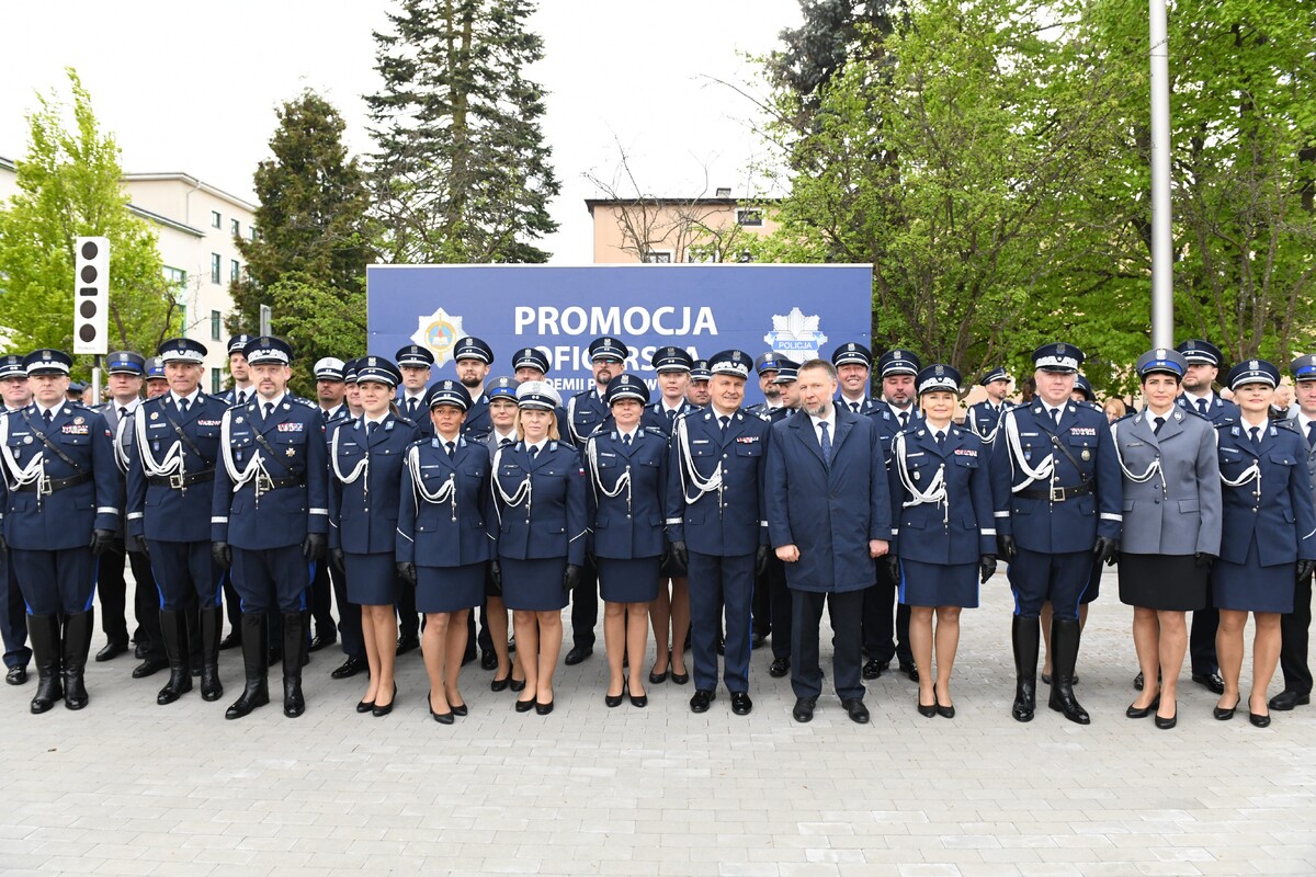 Małopolski garnizon Policji ma 64 nowych oficerów. Uroczysta promocja w Akademii Policji w Szczytnie