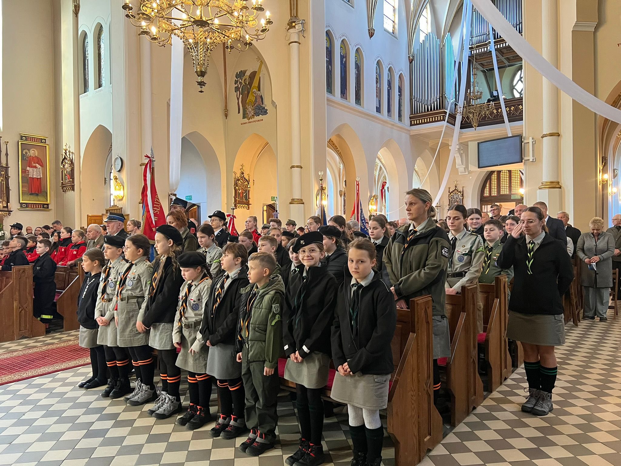 Obchody Święta 3 Maja w Jadownikach / zdjęcia