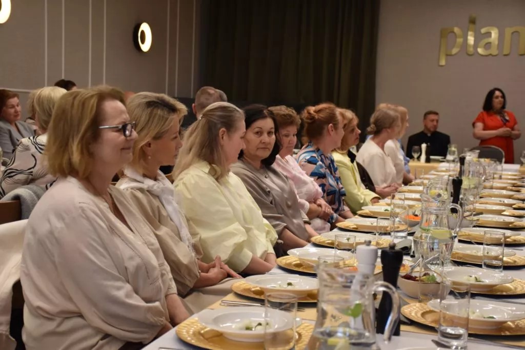Brzesko. Obchody Dnia Pielęgniarek i Położnych / zdjęcia