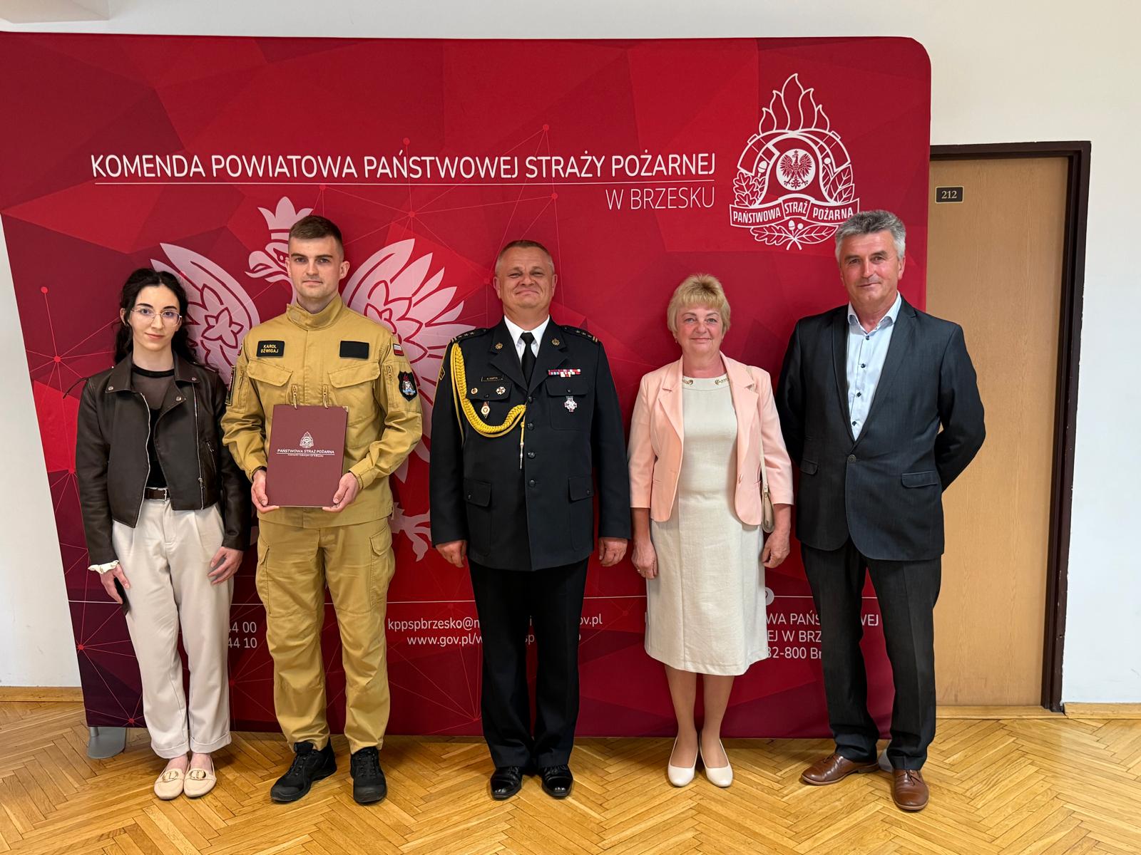 Uroczyste ślubowanie w brzeskiej komendzie. Karol Dźwigaj rozpoczął służbę