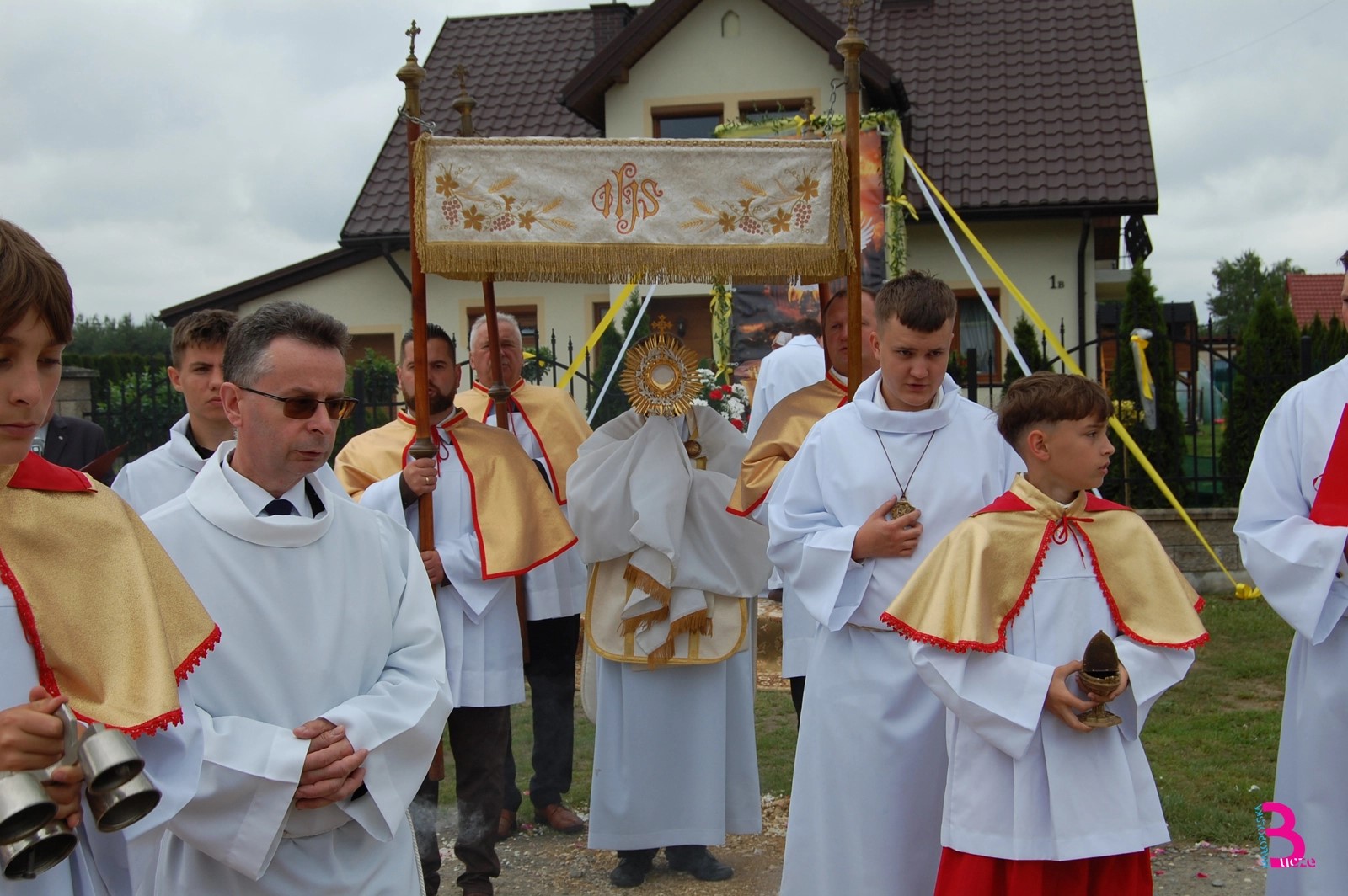 Procesja Bożego Ciała w Buczu / zdjęcia i video