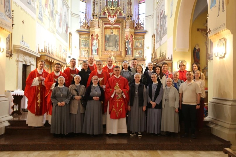 Pracownicy KEP z pielgrzymką u św. Stanisława