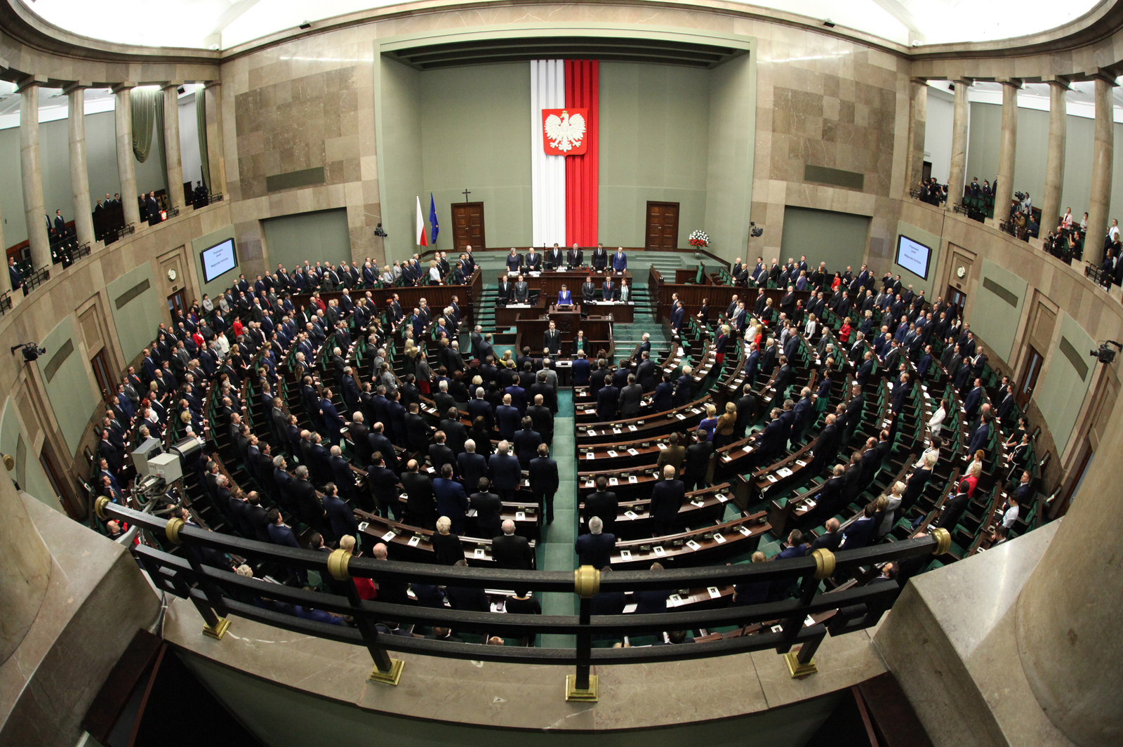 Dwukadencyjność pozostaje. Jak głosowali posłowie z okręgu tarnowskiego?
